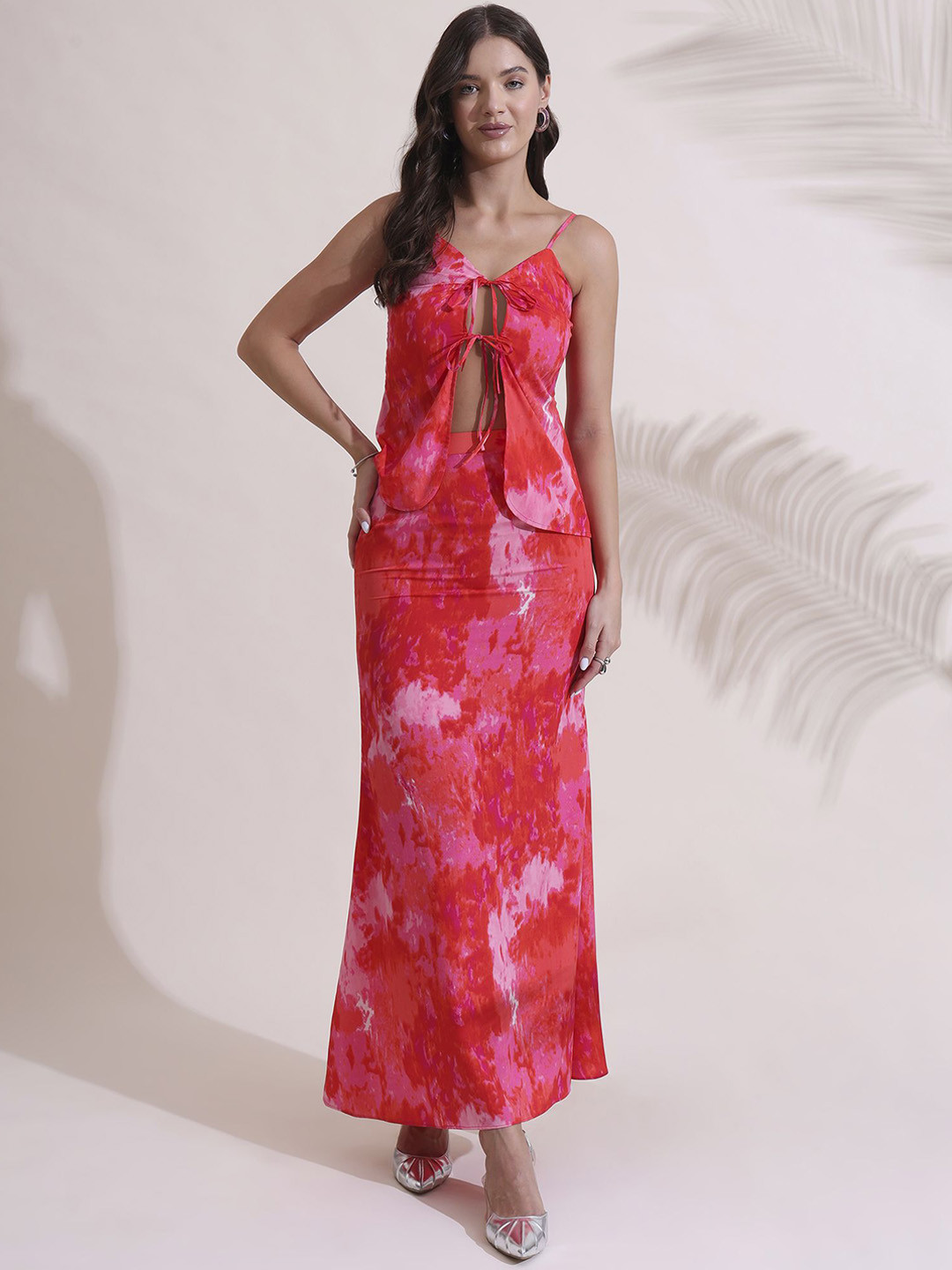 Salvia Sky Marble Marble Printed Shoulder Straps Tie-up Top With Skirt