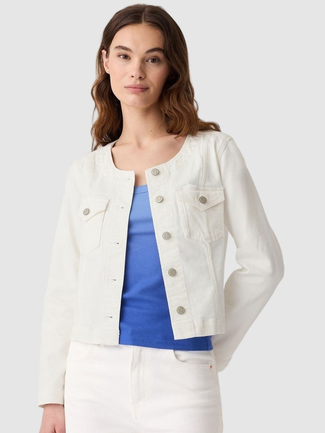 GAP Relaxed Fit Denim Jacket With Flap Pockets