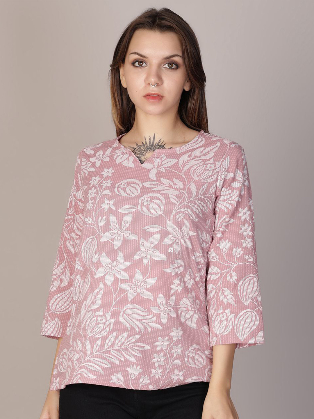 V-Mart Women Floral Printeded V-Neck Kurti