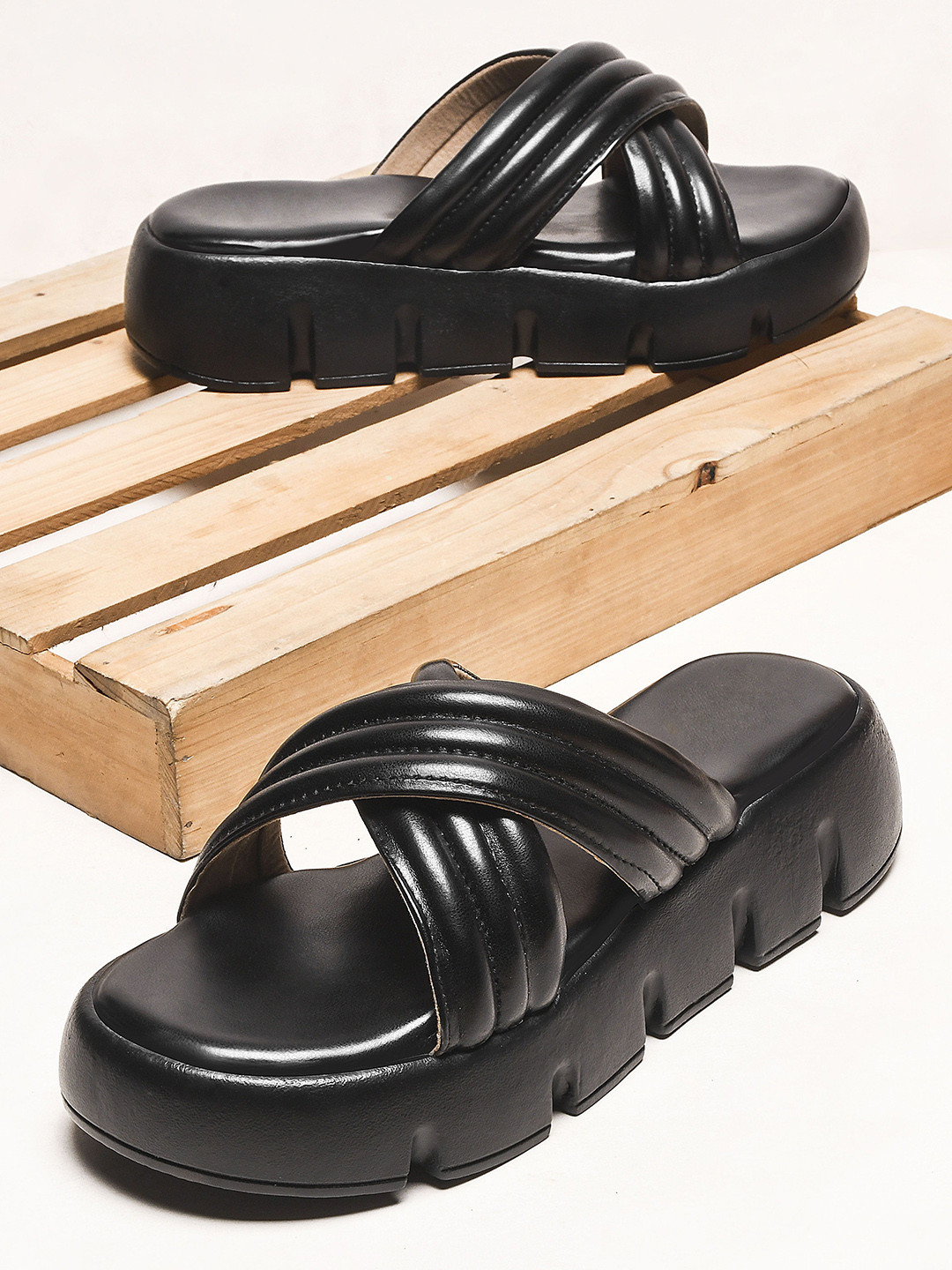 Froh Feet Textured Round Toe Platform Heels Sandals