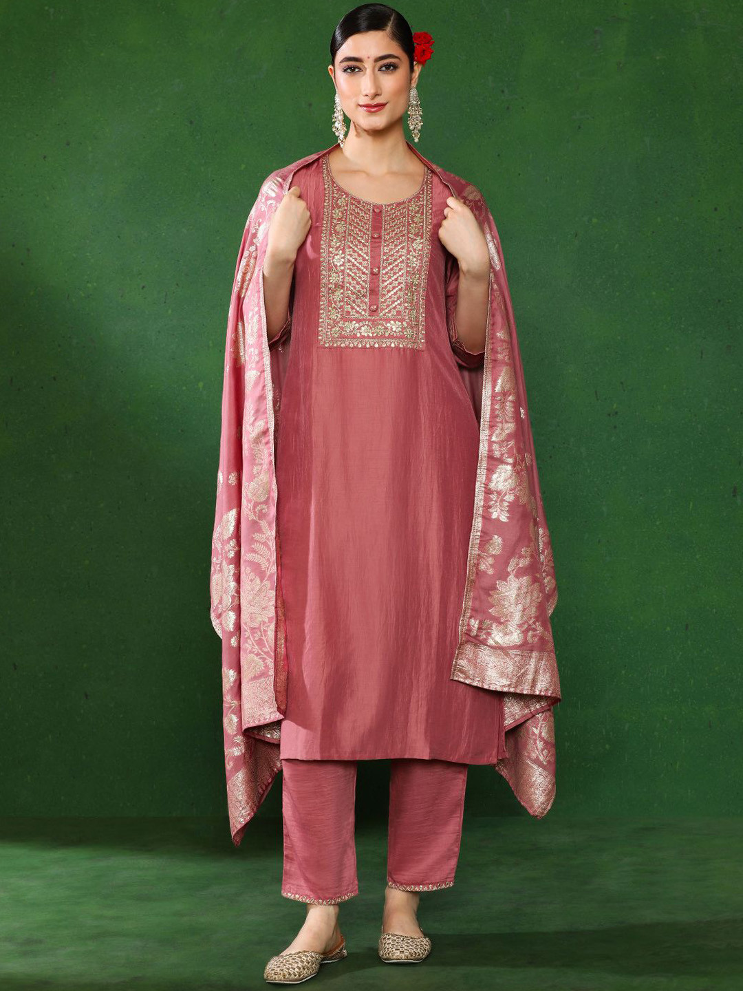 Jaipur Kurti Floral Round Neck Chinon Kurta With Trousers & Dupatta