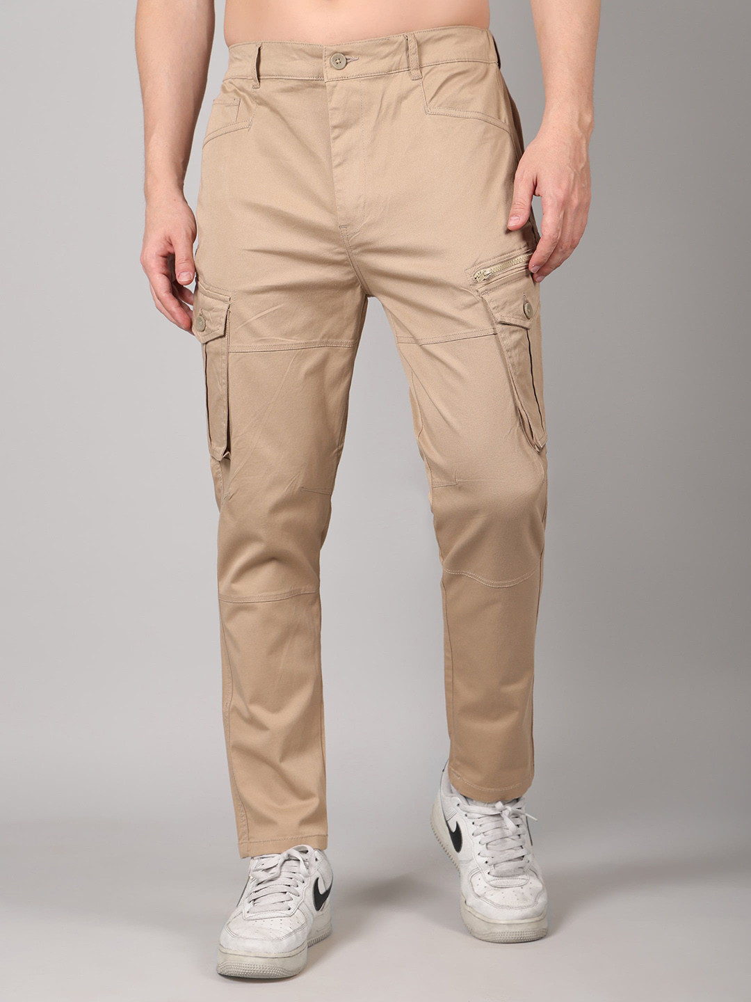 HAUWER Men Relaxed Mid-Rise Flat-Front Cotton Cargos Trousers