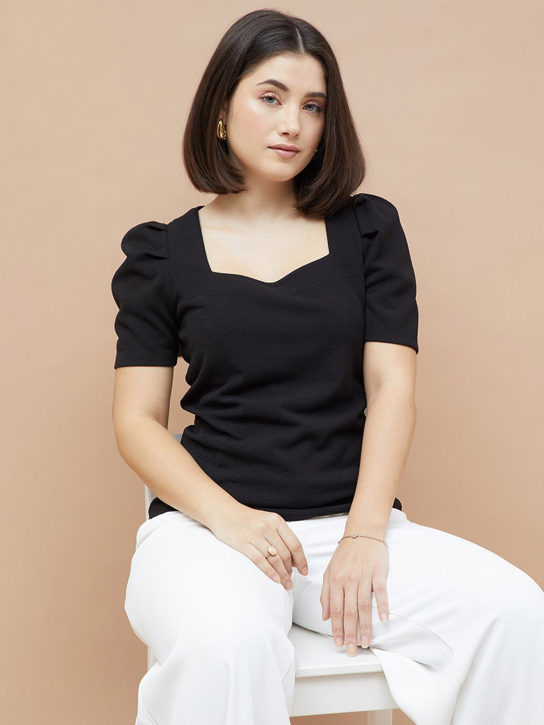 CODE by Lifestyle Sweetheart Neck Puff Sleeves Top