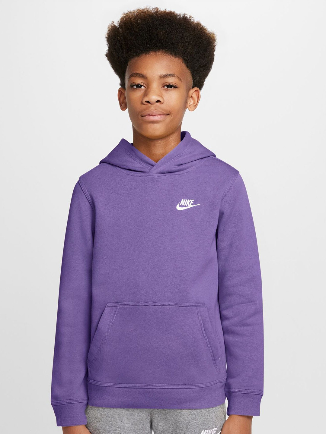 Nike Sportswear Club Older Kids' Pullover Hoodie