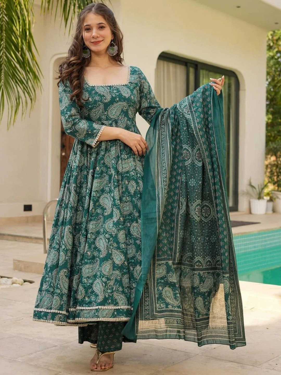 Fashion Basket Women Paisley Printed Kurta with Palazzos & Dupatta