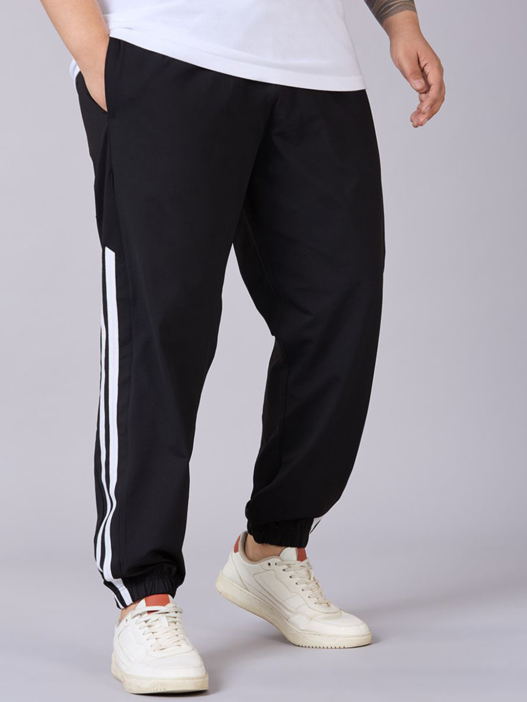 UNSIZED Men Plus Size Cotton Mid-Rise Super Stretch Joggers