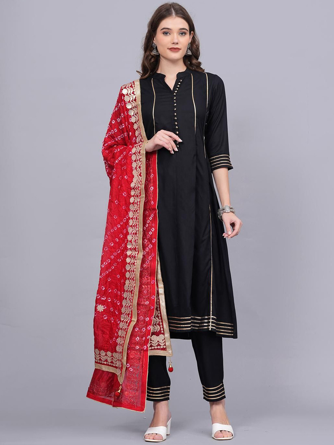 OH MI DIOS Women Ethnic Motifs A-Line Kurta with Trousers & Dupatta