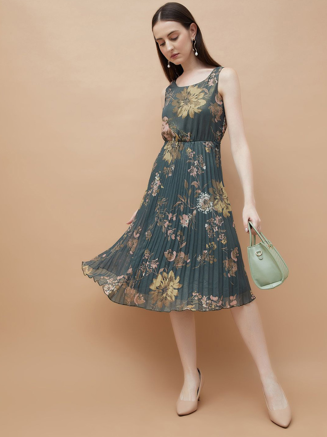 CODE by Lifestyle Floral Print Round Neck A-Line Dress