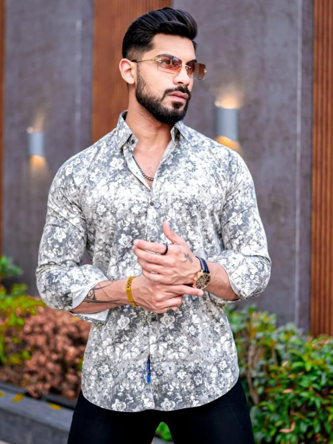 TRYBUY.IN Floral Printed Spread Collar Premium Wrinkle Free Casual Shirt