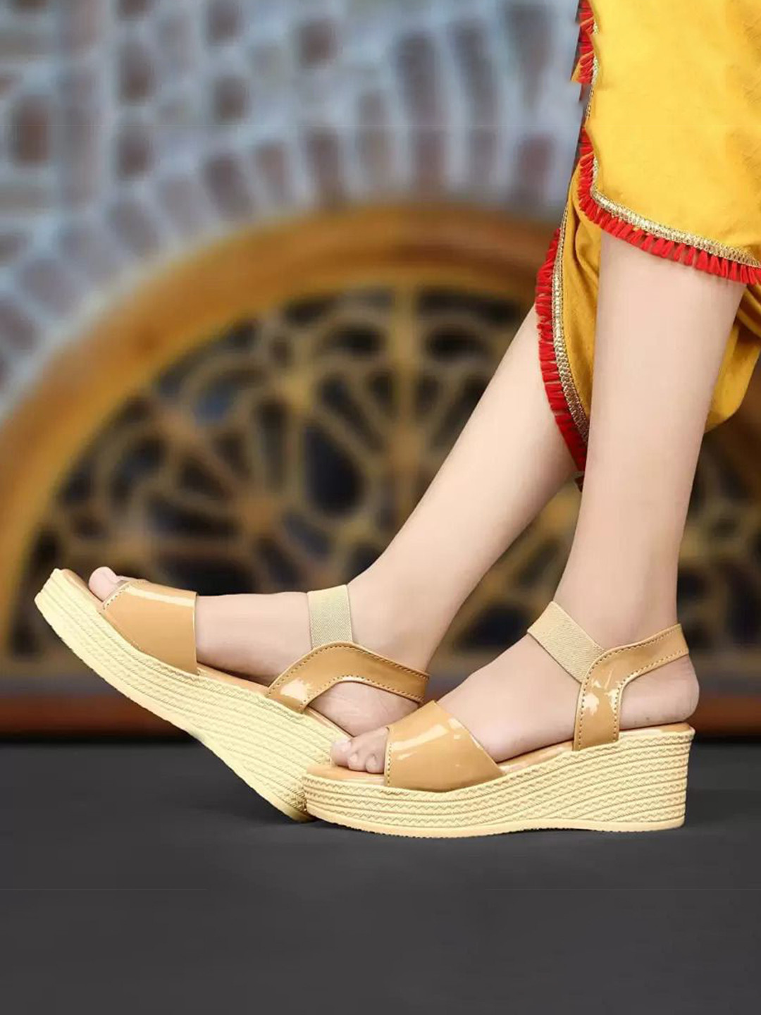 VANIYA SHOES Women Open Toe Wedge Sandals