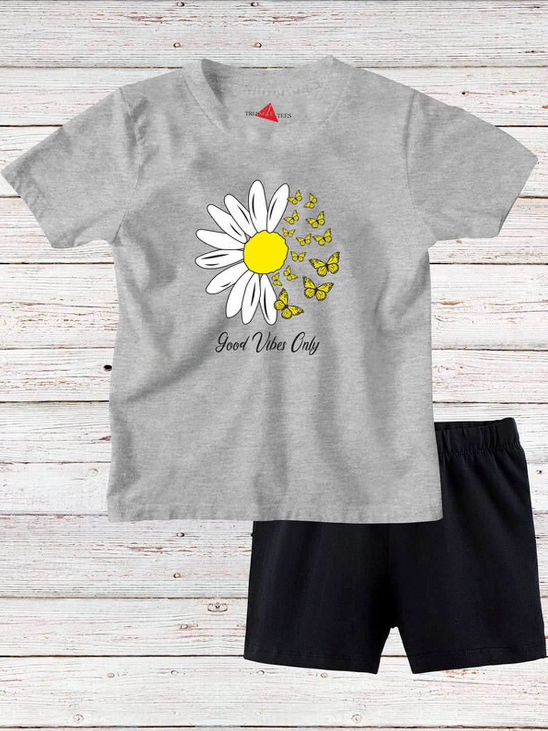 TRIANGLETEES Kids Boya T-shirt with Shorts