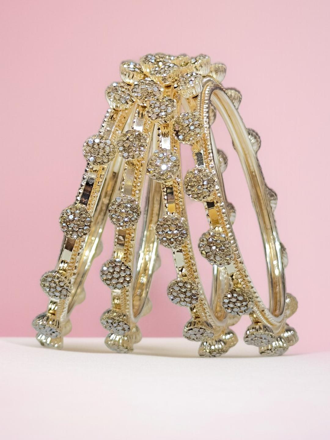 PRIYA KANGAN Brass Antique Bangle