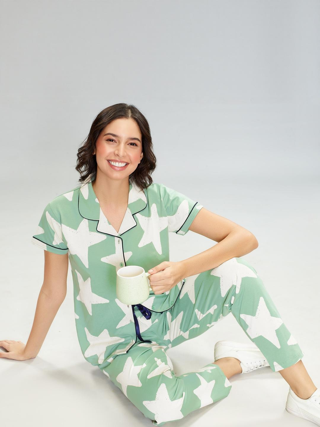 Lotik Women Graphic Printed Lapel Collar Shirt & Pyjamas