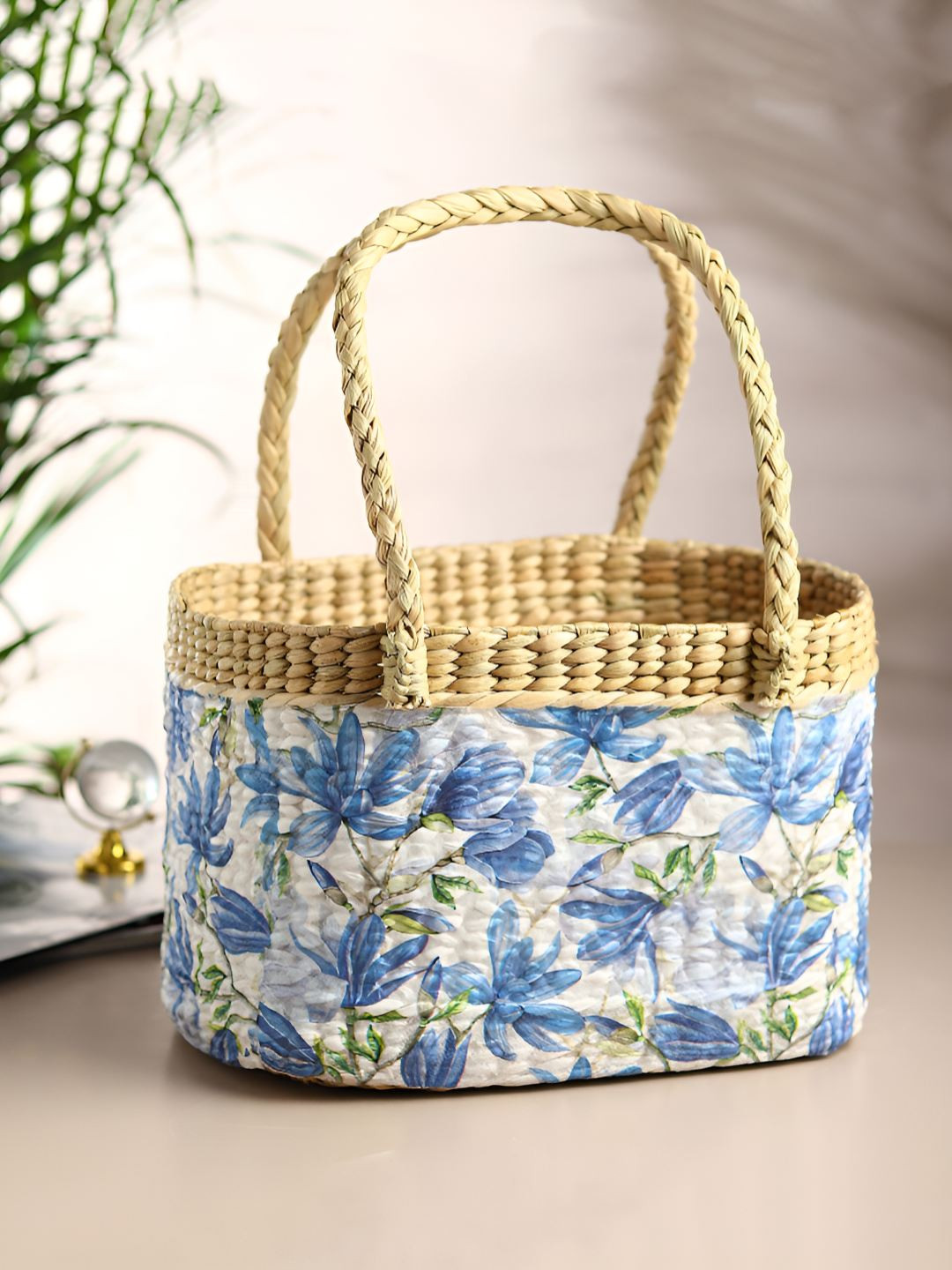 HABERE INDIA White Seagrass Easy To Clean Fruit & Vegetable Basket