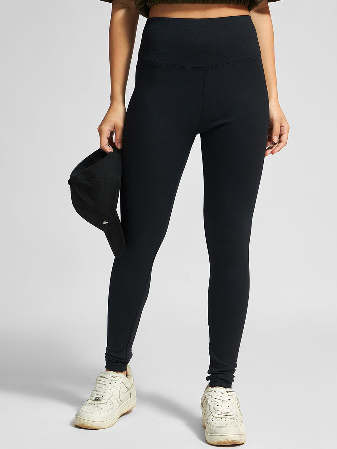 URBAN ADVENTURE High-Rise Ankle Length Tights