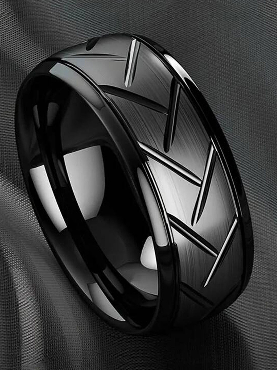 Thrillz Silver-Plated Michelin Finger Ring