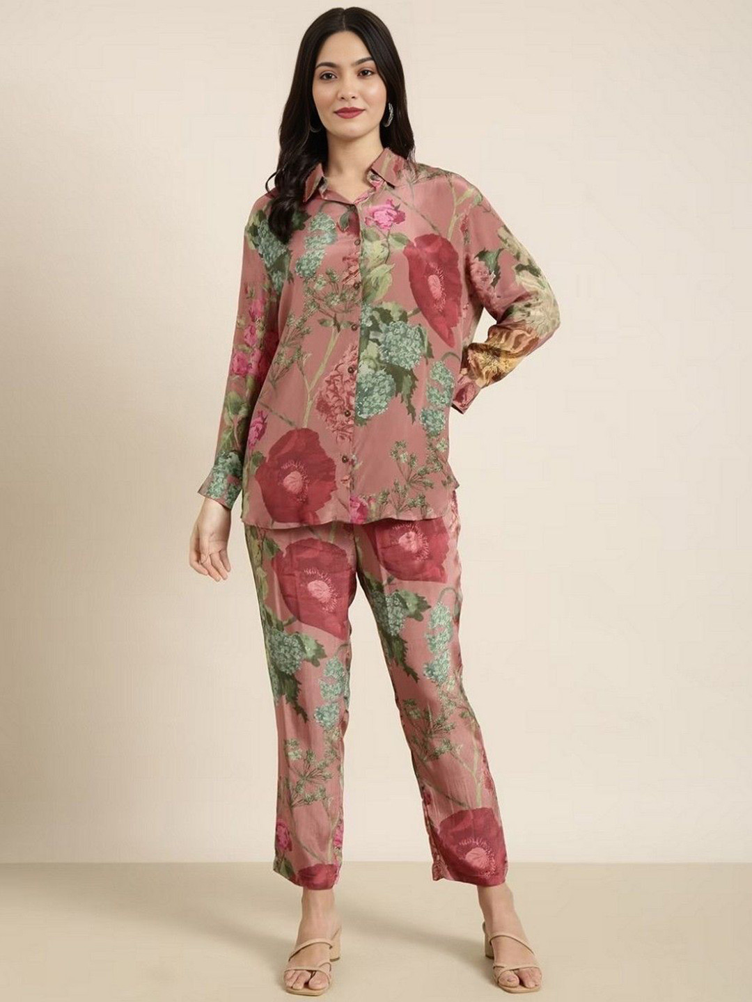 Lookmark Women Floral Printed Regular Top Kurta with Trousers