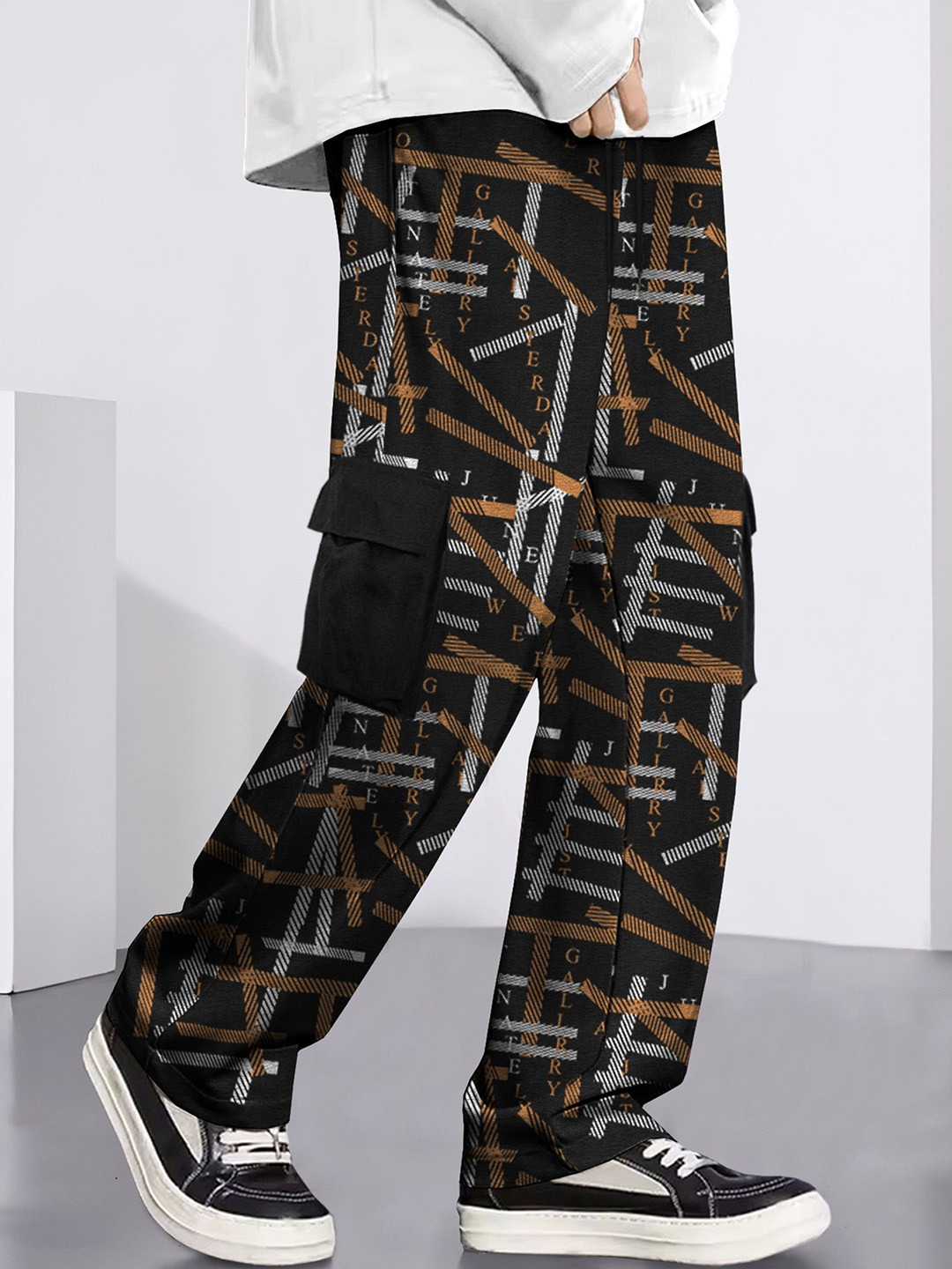 TRIPR Men Printed Mid-Rise Crgo Track Pants