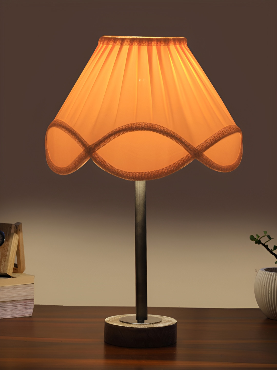 Aura Off White & Steel Textured Metal Frusturical Shaped Table Lamp