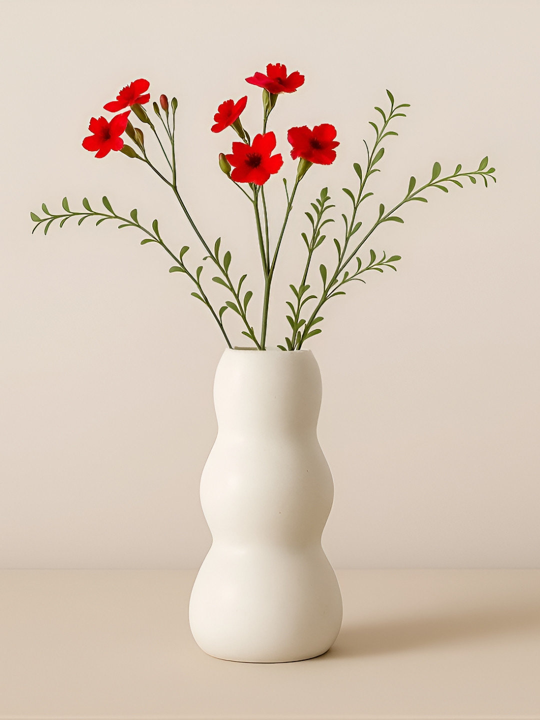 GLOBALLY INDIAN Cream Coloured Spiral Grace Vase