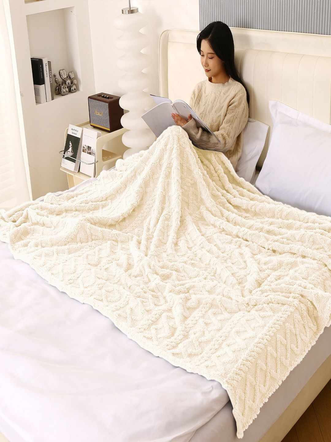 HOKIPO Cream-Coloured Geometric Fleece AC Room 220 GSM Reversible Double Bed Blanket