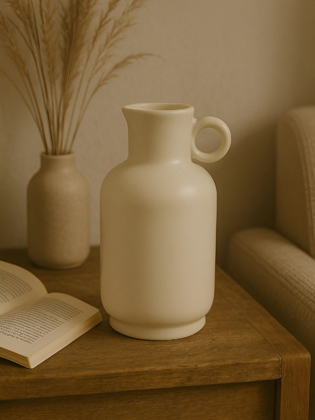 GLOBALLY INDIAN Halo Neck Cream-Coloured Minimalist Vase