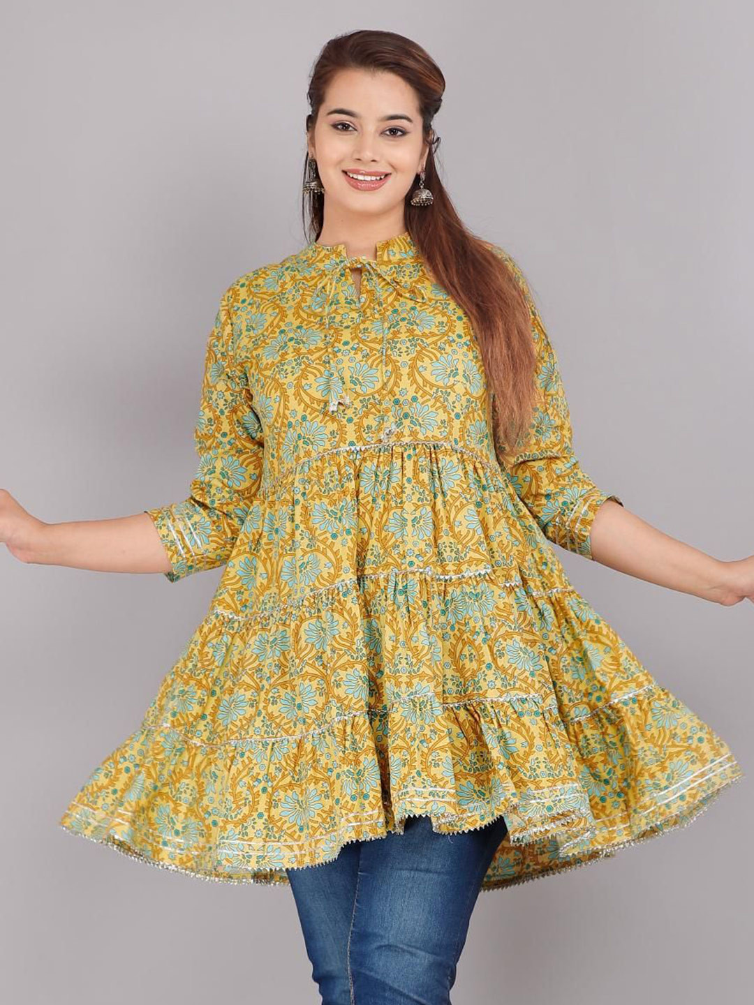 Jyoti Women Floral Printed Lace Insert Longline Top