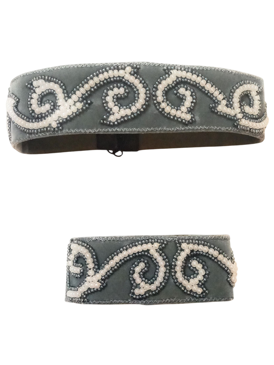 Evince MODE Embroidered & Beaded In Soft Velvet Jewellery Set