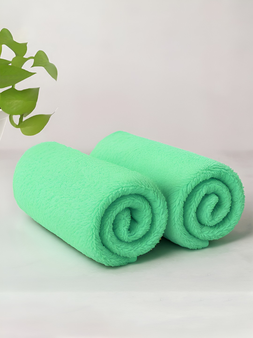 Aura Green 2 Pieces Microfiber Cleaning Towels