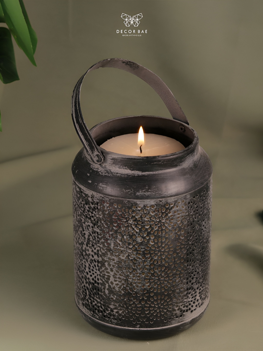 DECOR BAE Mesh Lantern Hanging Candle Holder Stand