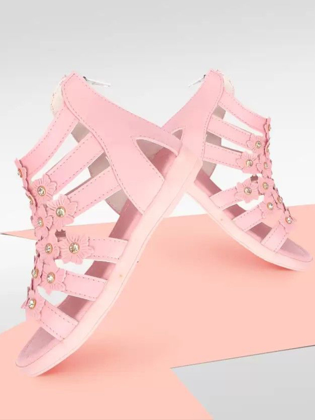 Freeplay Girls Round Toe Gladiators Fashion Flats