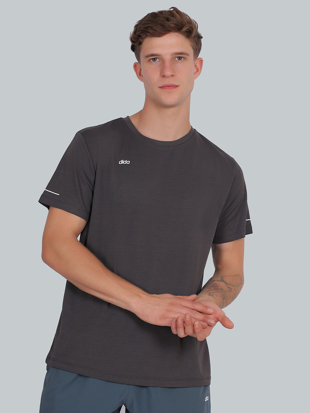 DIDA Men Grey Performance Sports T-shirt
