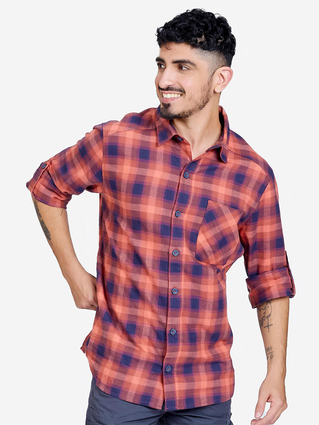 Decathlon FORCLAZ - Men Checked Spread Collar Cotton Casual Shirt