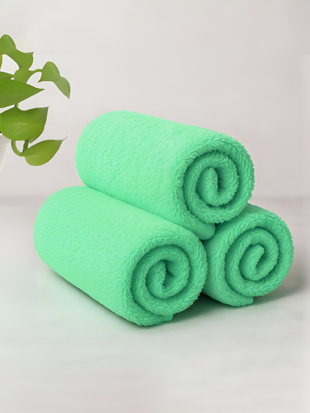 Aura Green 3 Pieces Microfiber Cleaning Towels