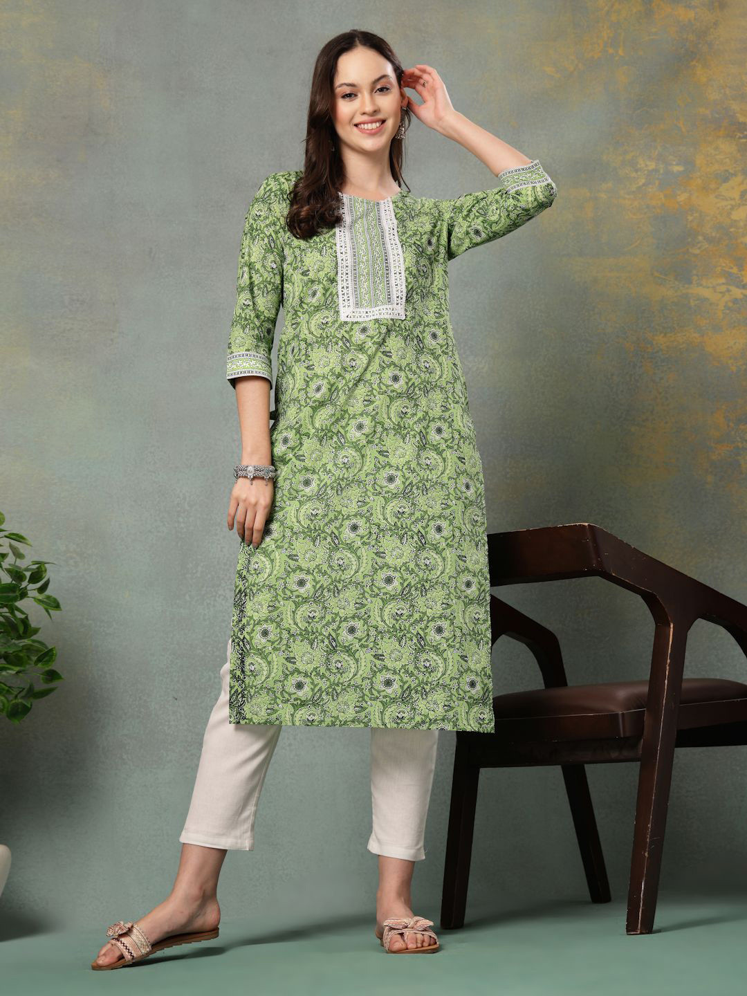 God Bless Women Floral Printed Daily Cotton Straight Kurta