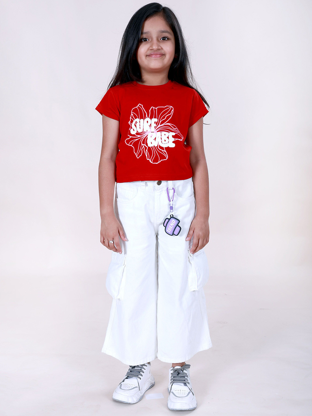 KiddoPanti Girls Printed Round Neck Pure Cotton T-Shirt & Trouser & Keychain