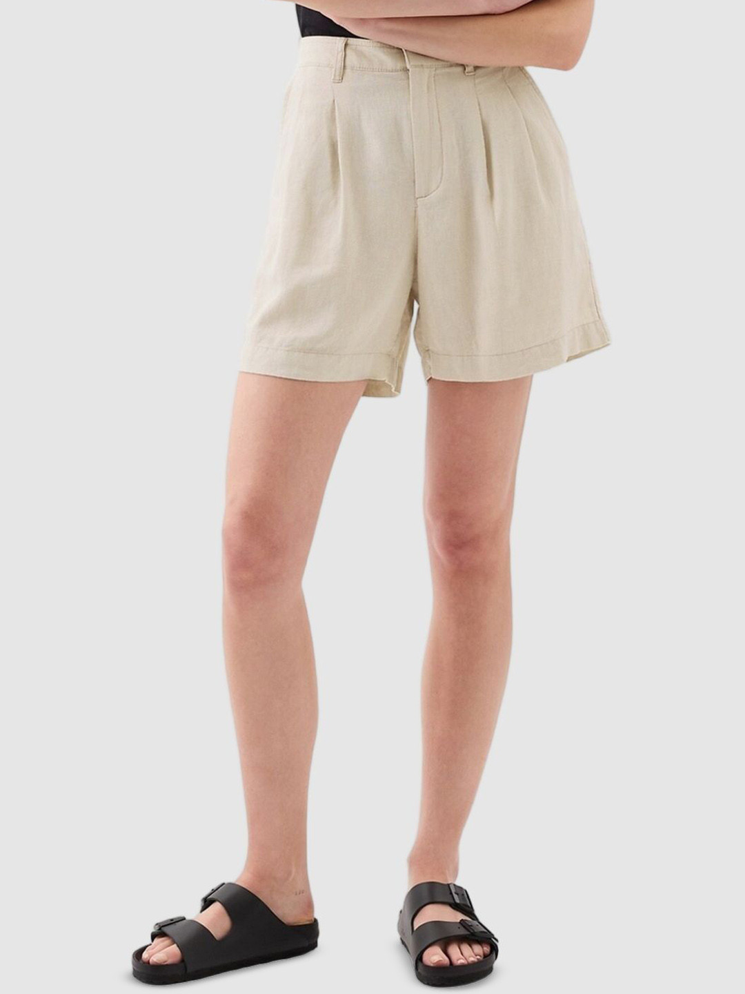 GAP Women High-Rise Pleated Shorts