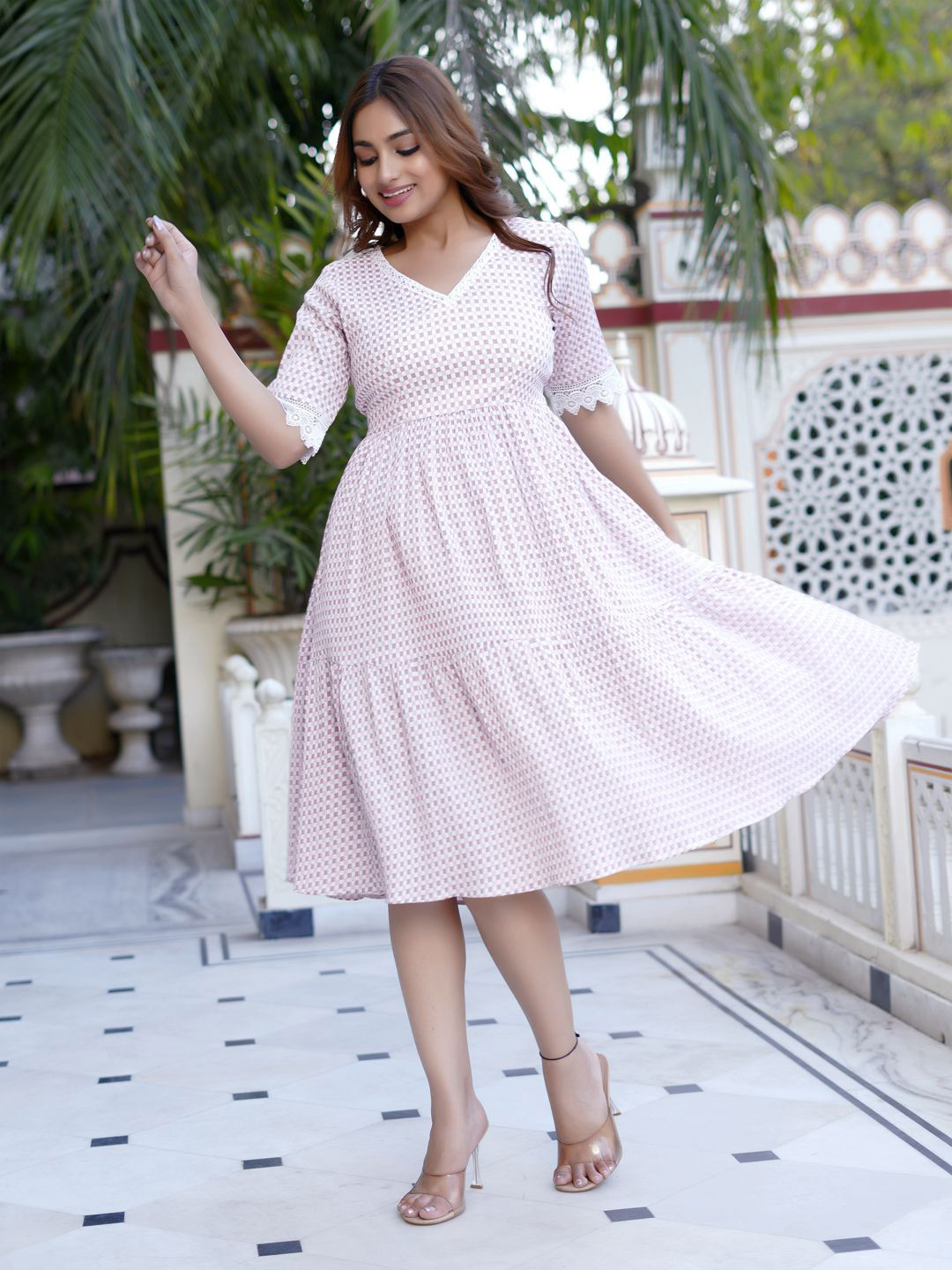 VIBE VISION Women Checked V-Neck Fit and Flare Dress