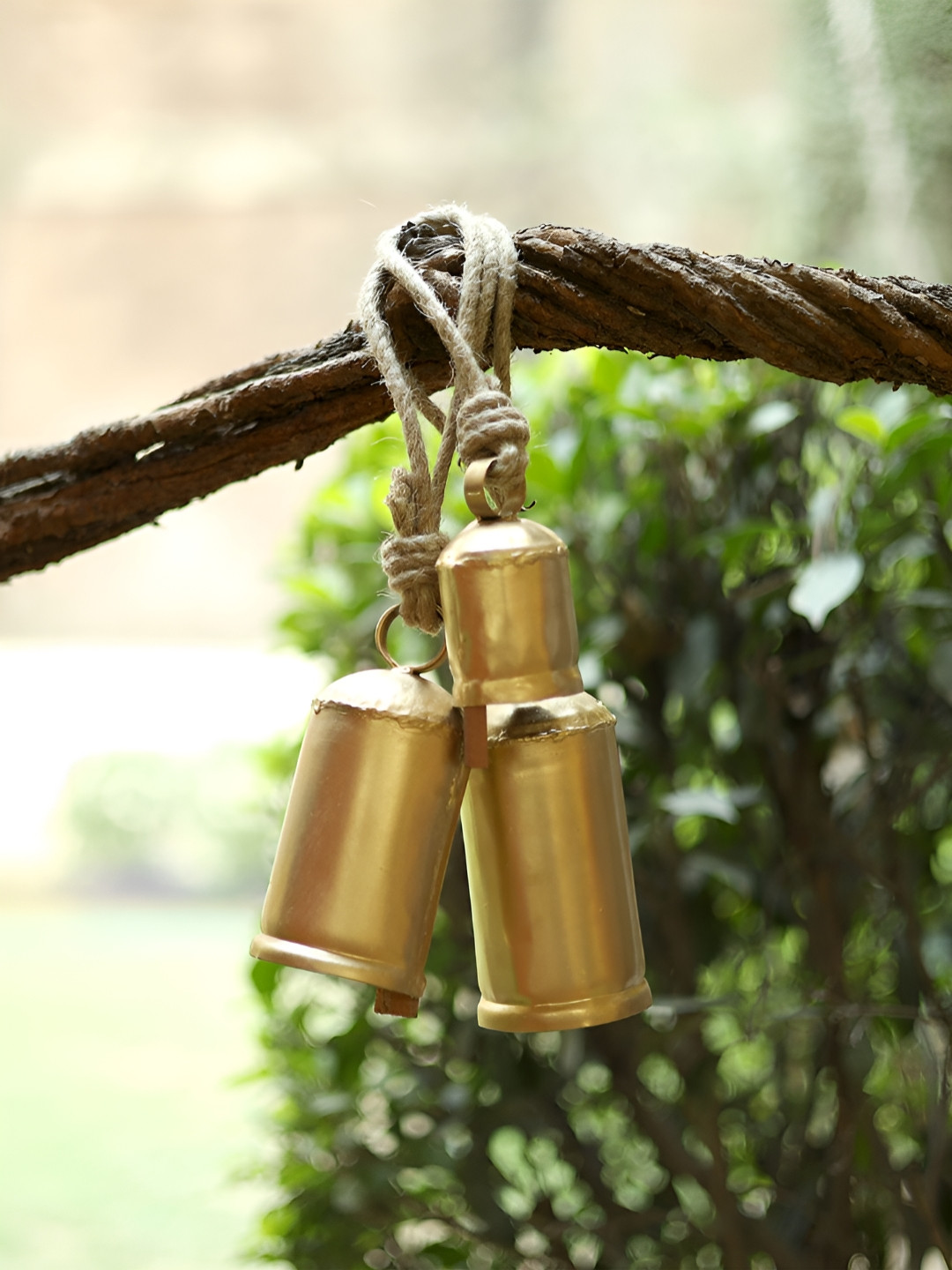 DULI 3Pcs Beige Glossy Cowbell Windchimes With Ropes