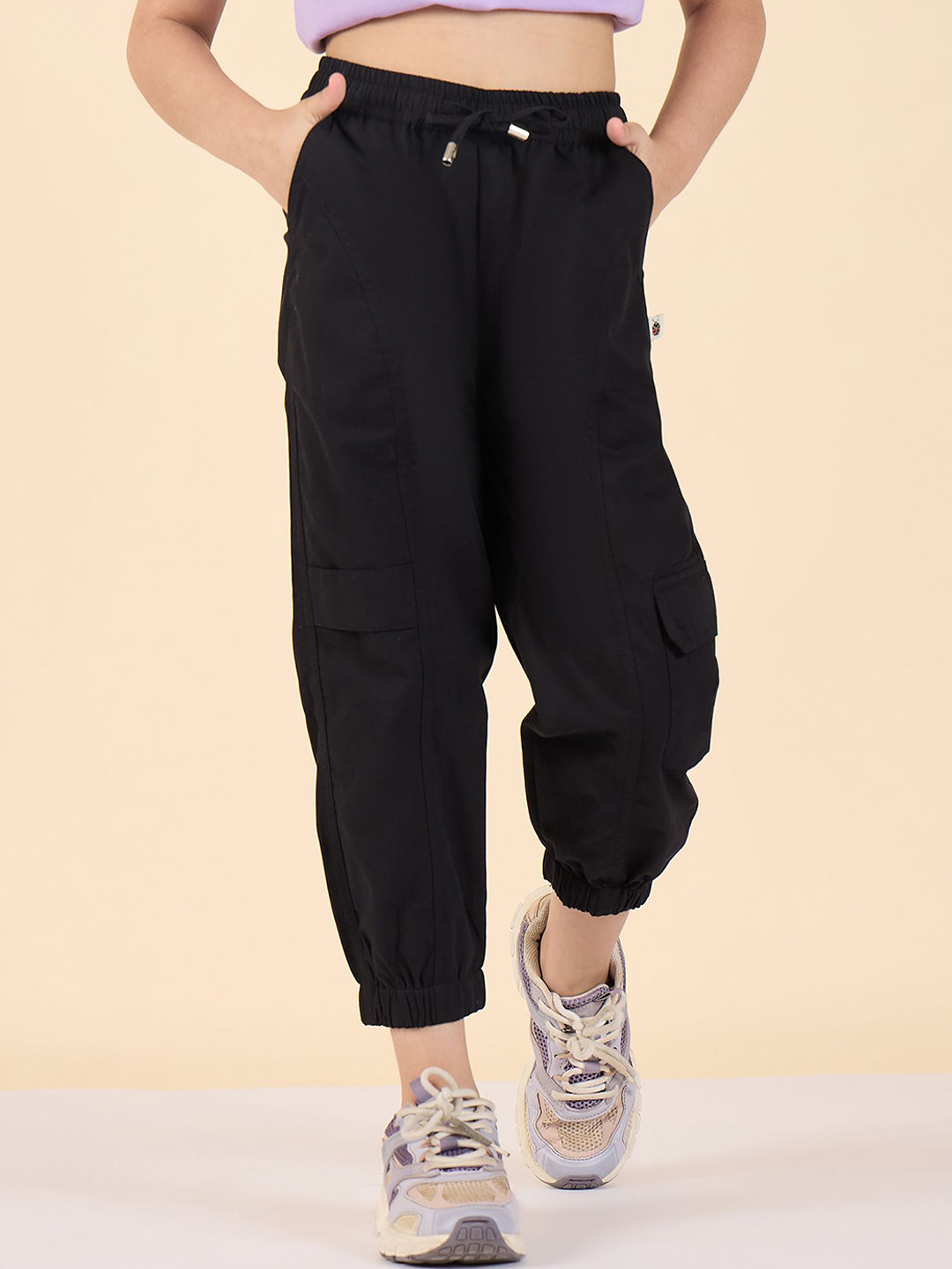 Stylo Bug Girls Regular Fit  Plain  Mid-Rise Cotton Cargos Trousers