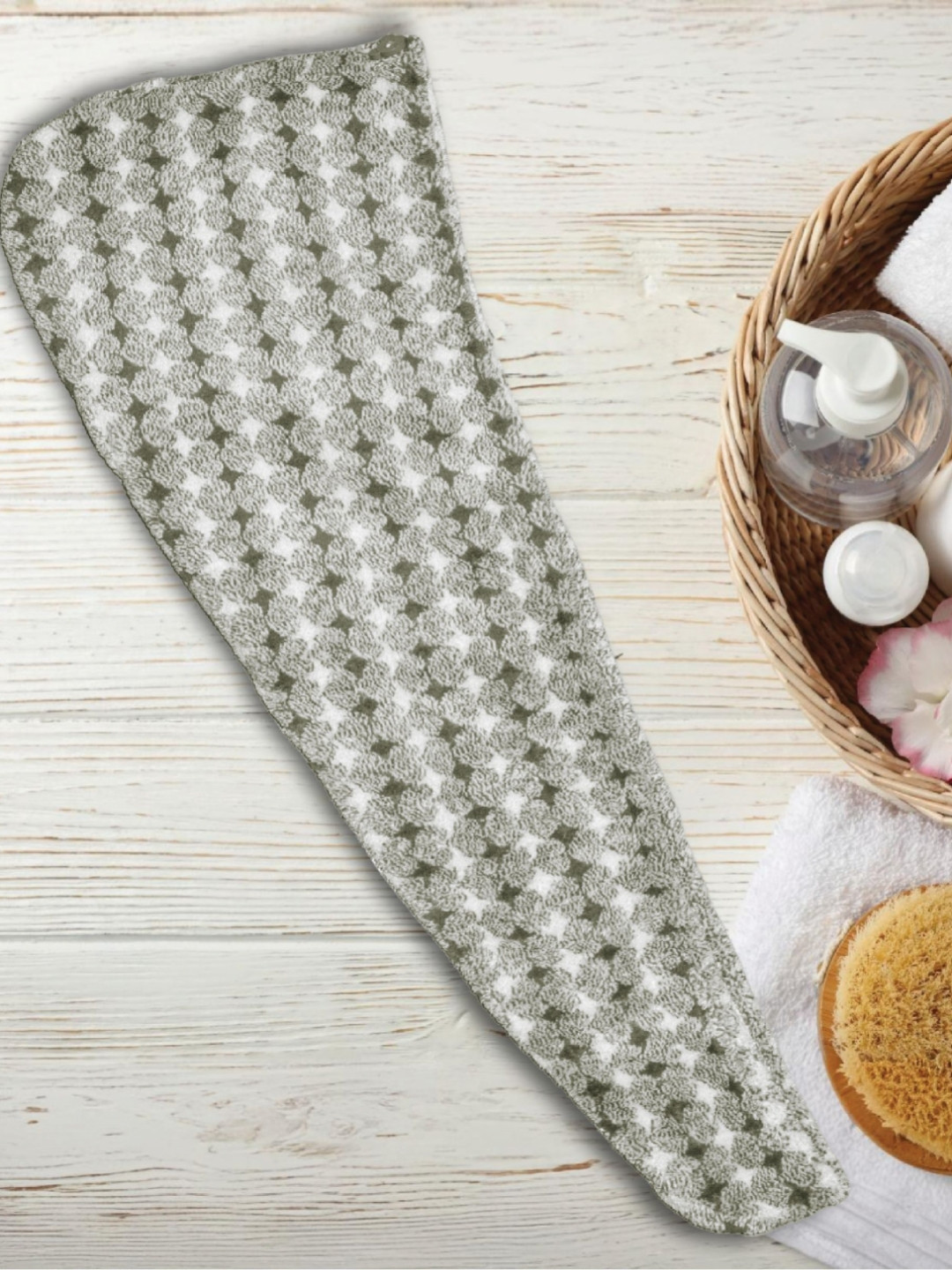 HOUSSE Grey & White 1 Piece Striped Other 300 GSM Towel Set