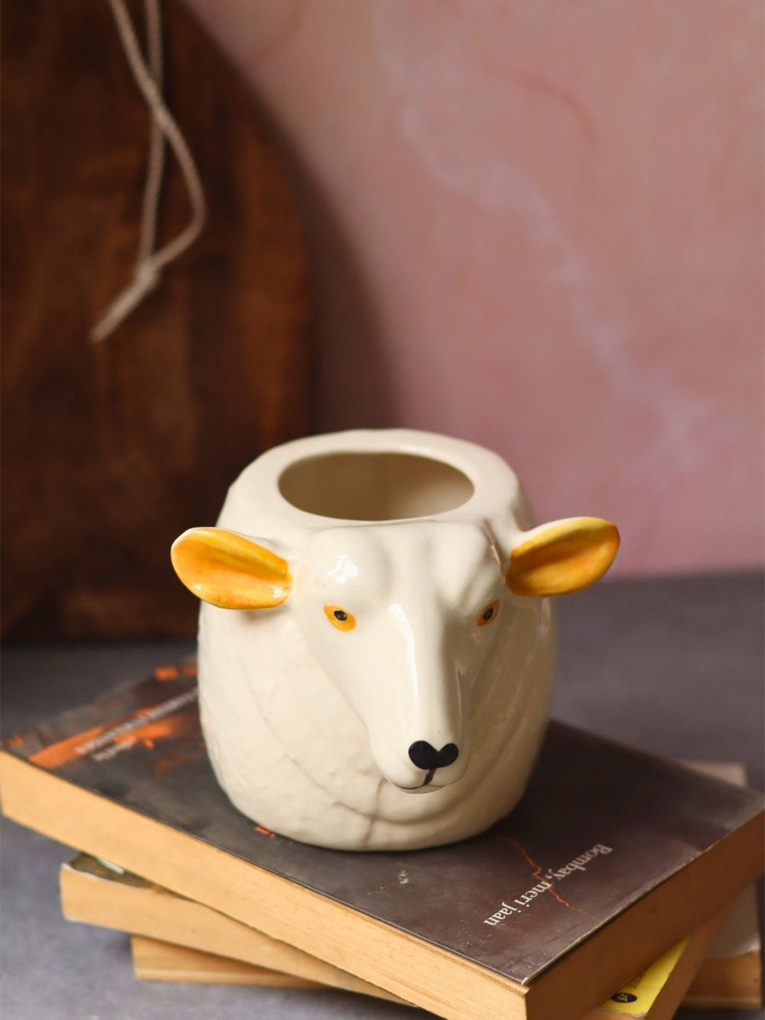 WEAVING HOMES White & Yellow Ceramic Cow Planter