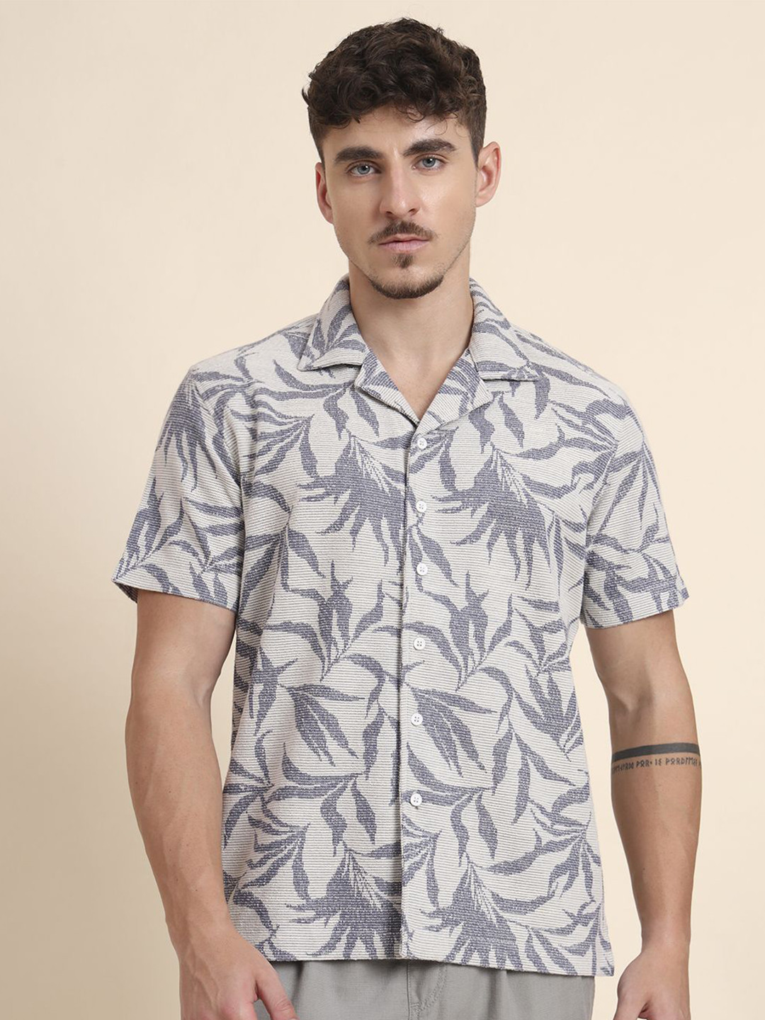 JADE BLUE Slim Fit Floral Self Design Short Sleeves Casual Shirt