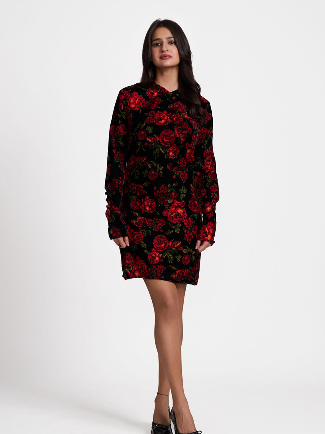 How When Wear Rose Velvet High Neck Mini Dress