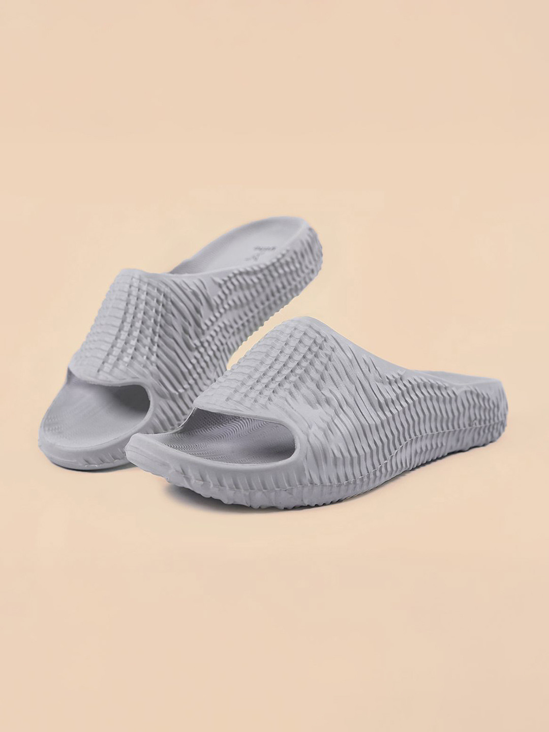 yoho Men Sliders