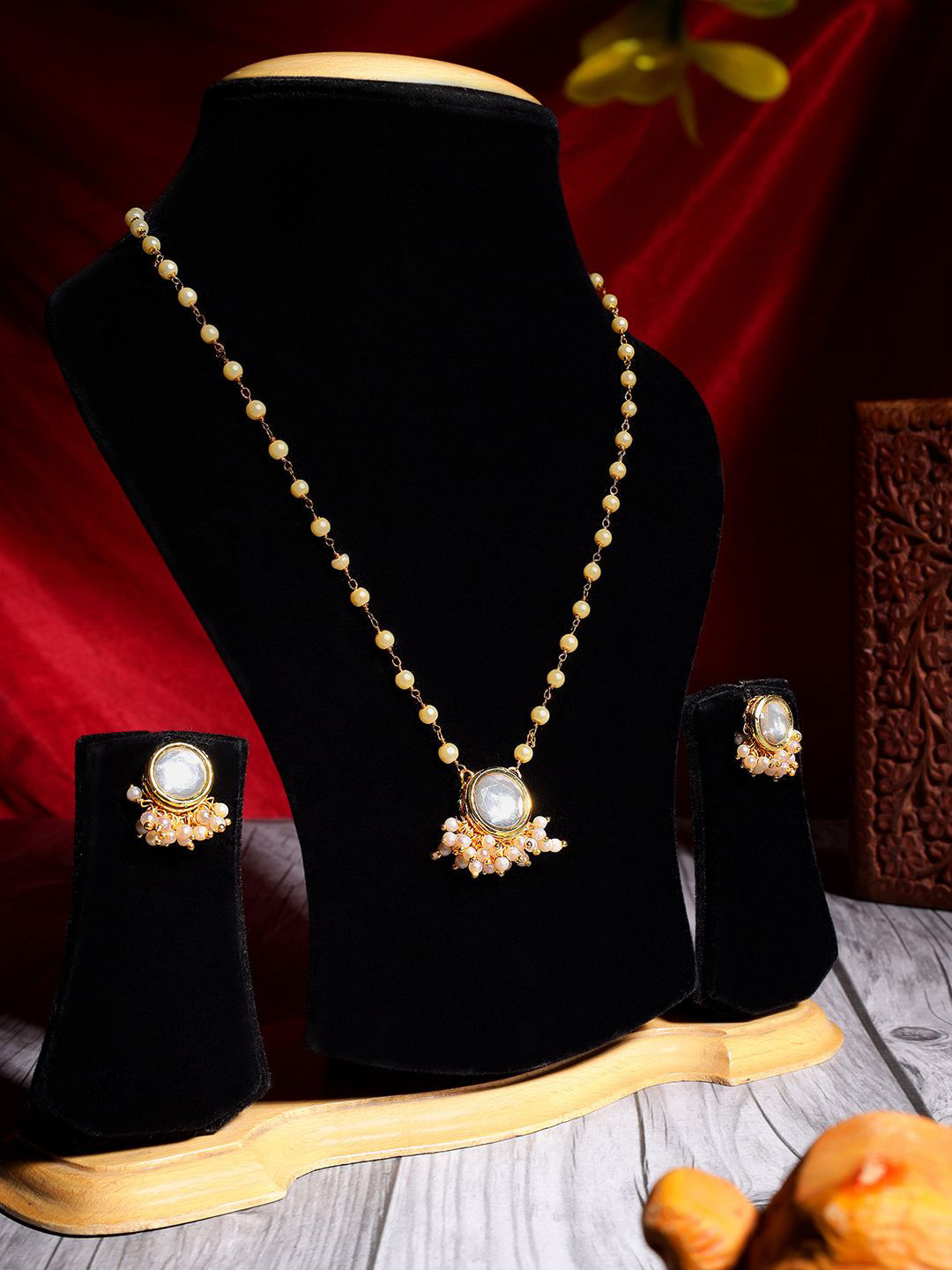 AARSEE OFFICIAL Anti-Tarnish 22KT Gold-Plated Round Kundan Pearl Chain Necklace Set