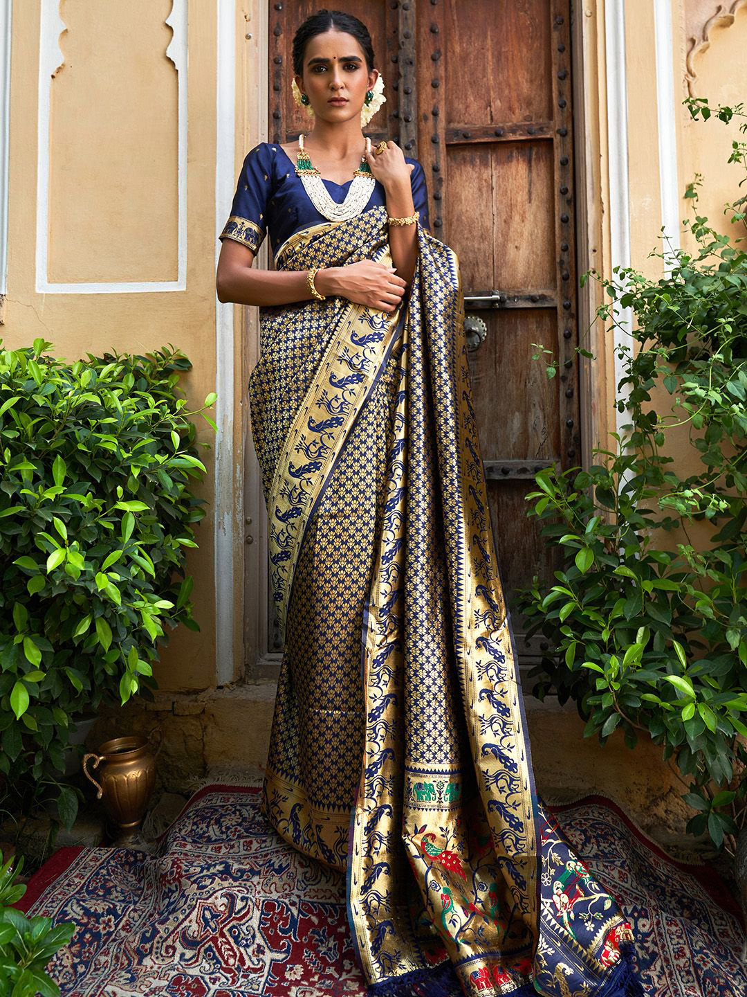 Janasya Women Navy Blue Paithani Silk Woven Saree with Unstitched Blouse Piece