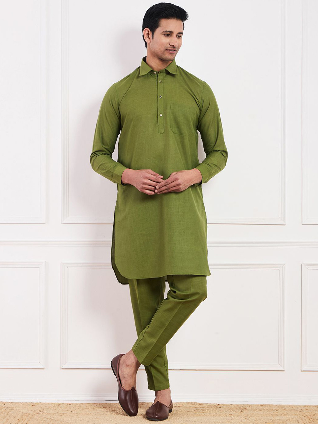 Satwaa Shirt Collar Single Pocket Pathani Kurta with Trousers