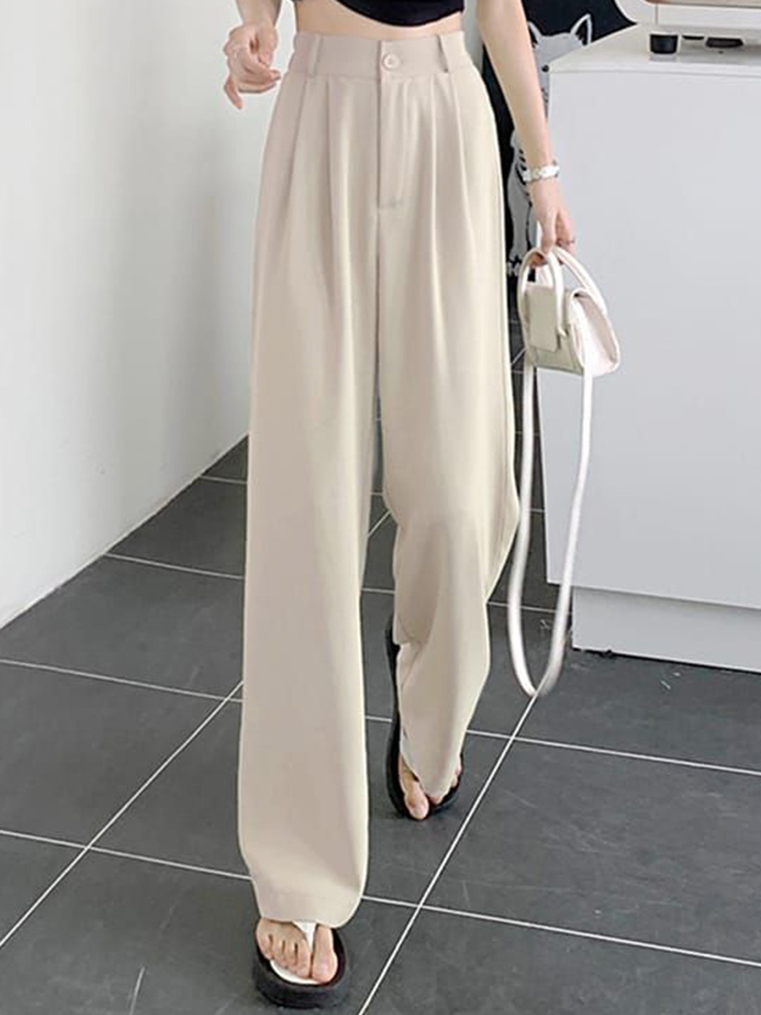 HIGH BUY Women Relaxed High-Rise Pleated Trousers