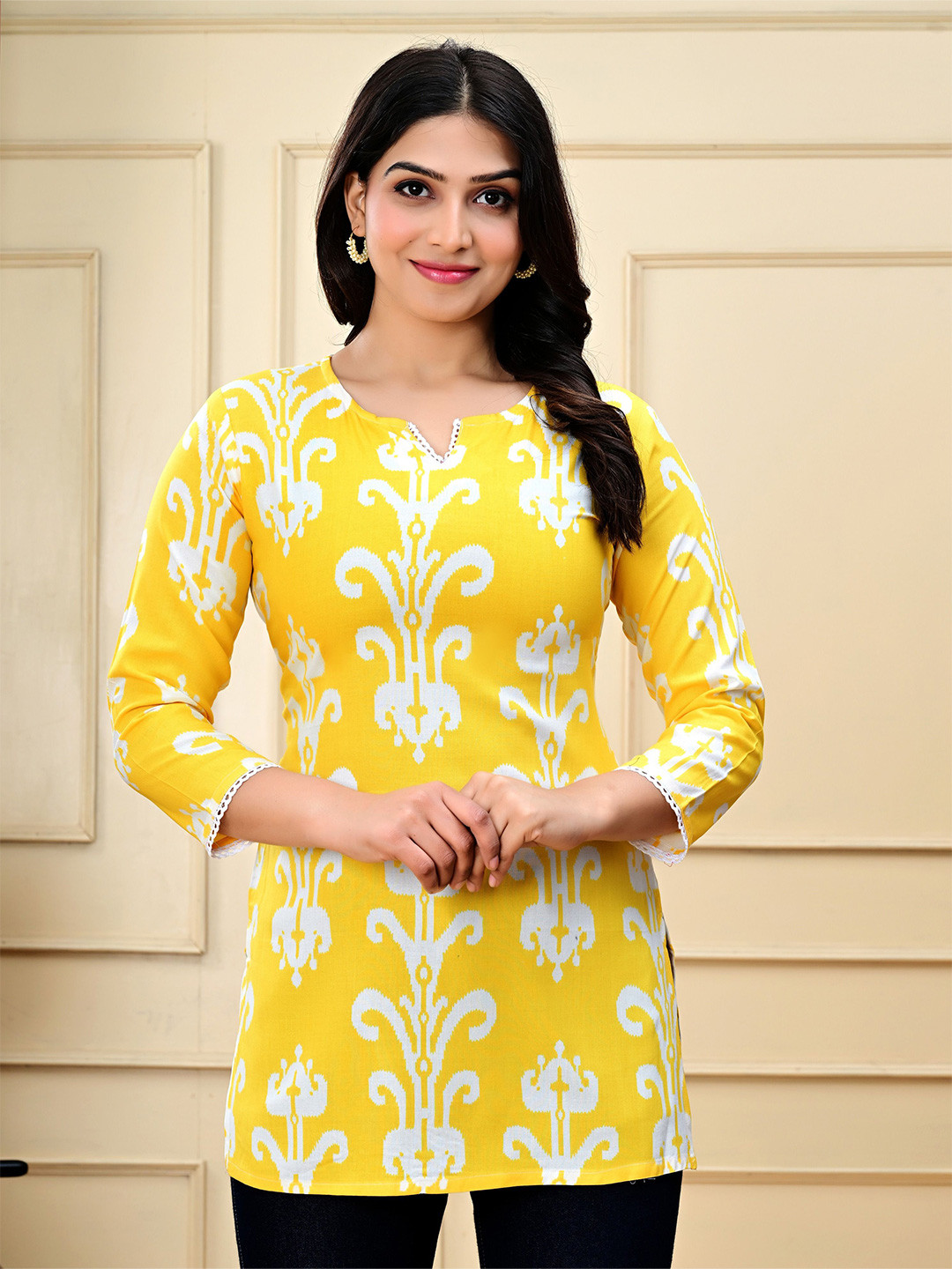 Aarti Fashion Sweetheart Neck Cotton Top
